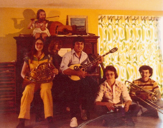 Comninellis Family 1975